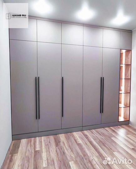 Шкаф в прихожую