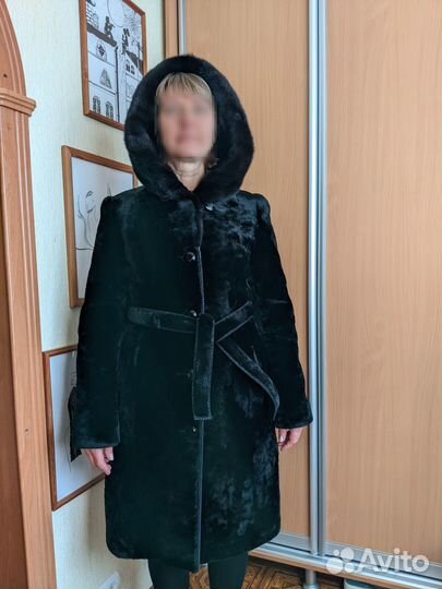 Шуба женская натуральная мутоновая