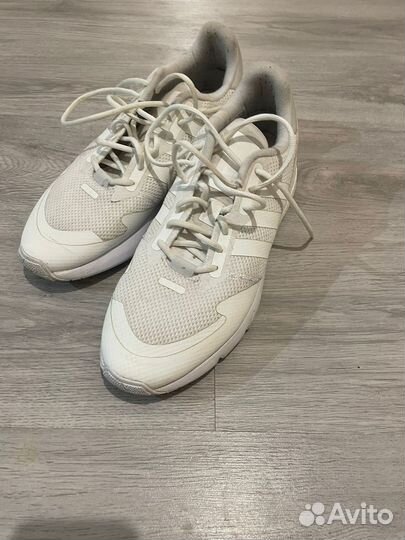 Кроссовки adidas