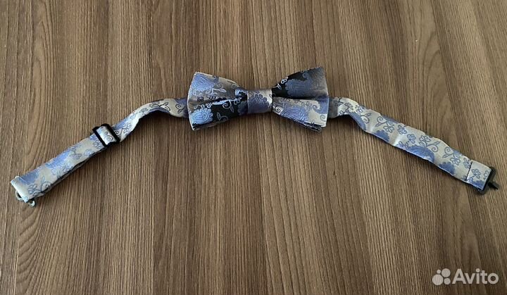 Галстук и бабочки