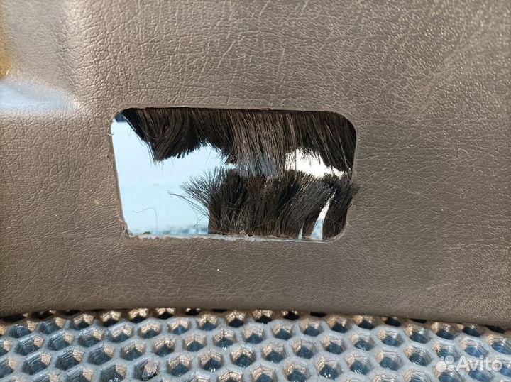 8142661 Накладка торпедо Volvo FH