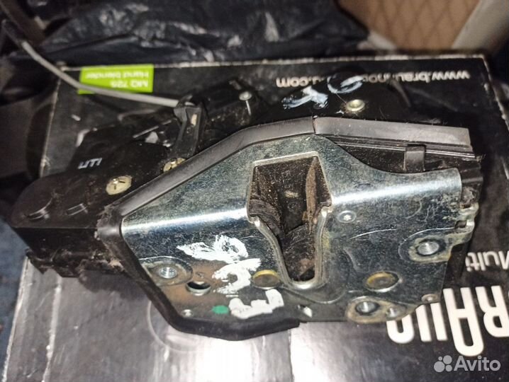 Замок двери BMW e46 3 siers задний правый