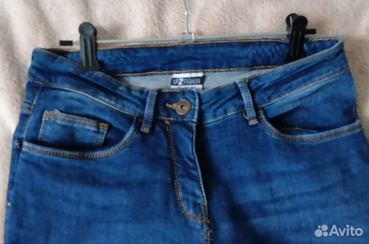 Джинсы женские