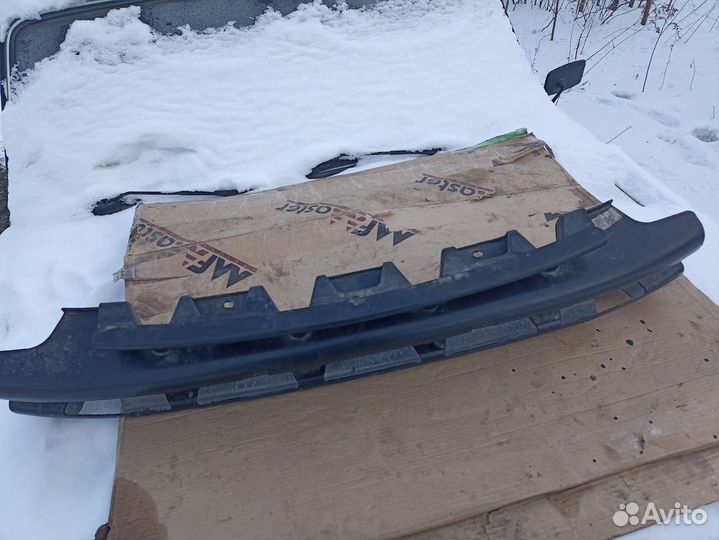 Усилитель переднего бампера Приора