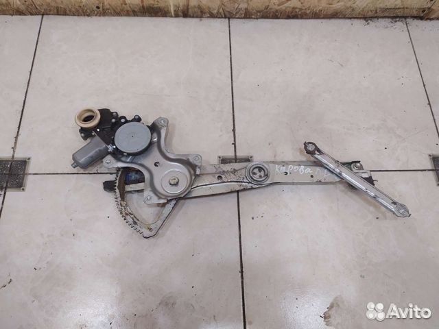 Стеклоподьемник передний левый Toyota Corolla e150