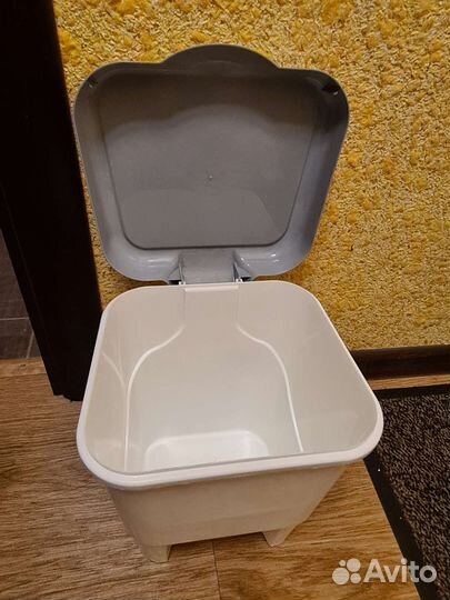 Мусорное ведро