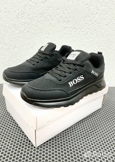 Кроссовки Boss долговечные