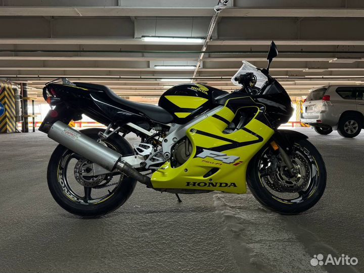 Honda cbr f4i 2004