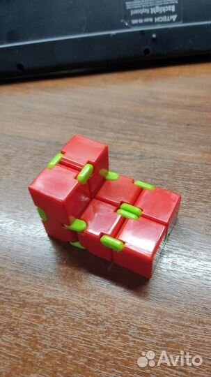 Кубик рубика и бесконечный кубик антистресс