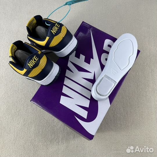 Кроссовки под заказ Nike Dunk Low Michigan