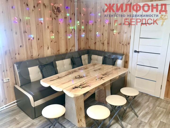 Дом 100 м² на участке 8 сот.