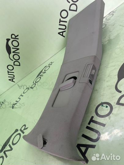 Накладка центральной стойки левая Volkswagen