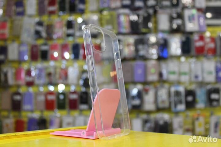 Чехол на iPhone 13 