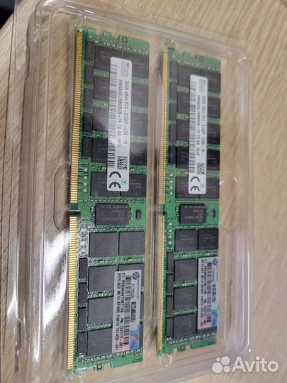 Память 752372-081 HPE 32GB 4RX4 PC4-2133P-L(1X32G)