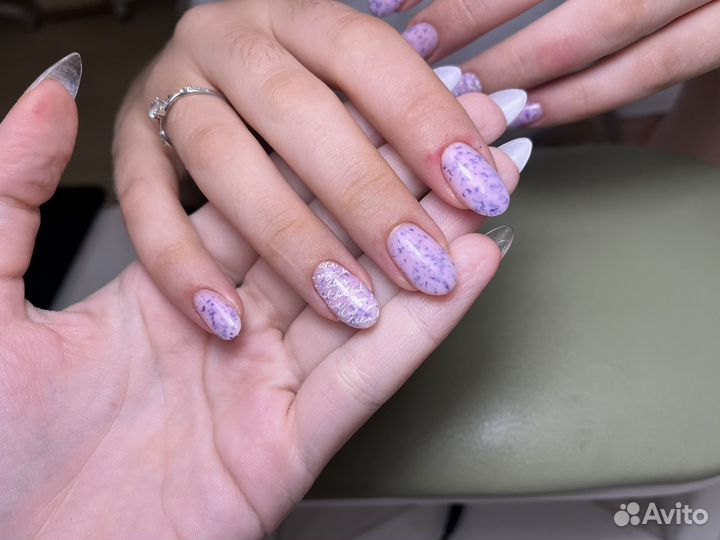 Модель на маникюр