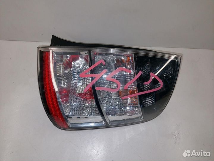 Фонарь задний правый Toyota Prius 2 NHW20 2003