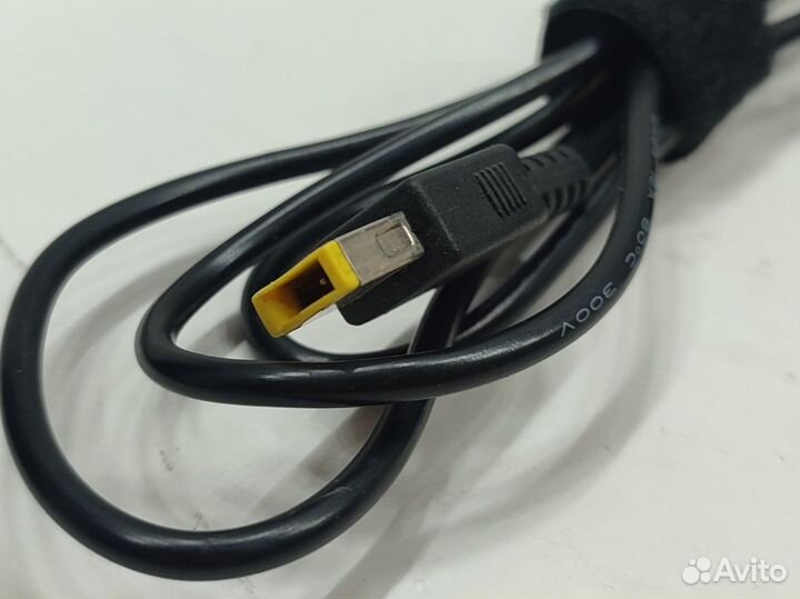 Блок питания для ноутбука Lenovo 20V
