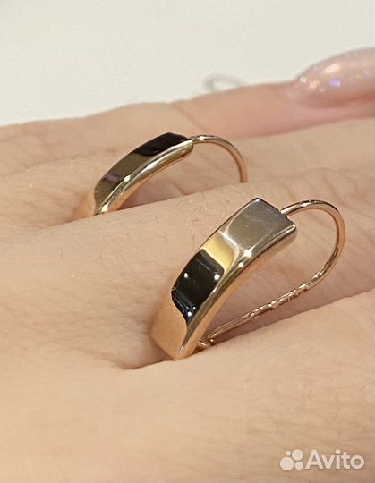 Новые золотые серьги