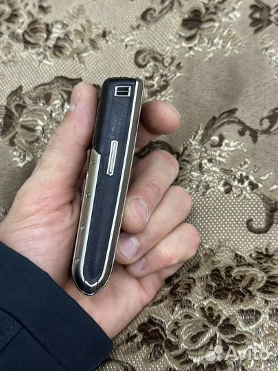 Vertu Ascent 2010, 8 ГБ