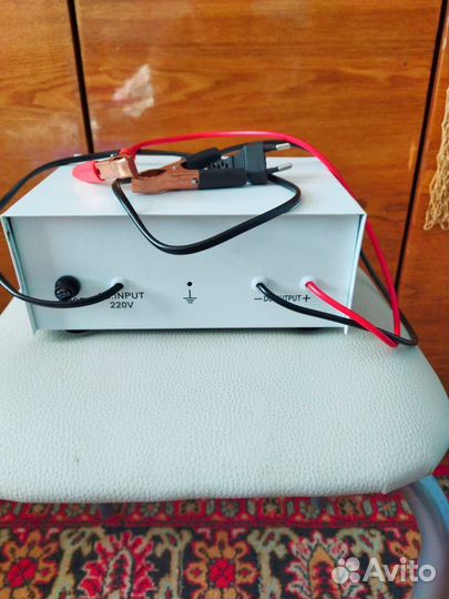 Автомобильное зарядное устройство