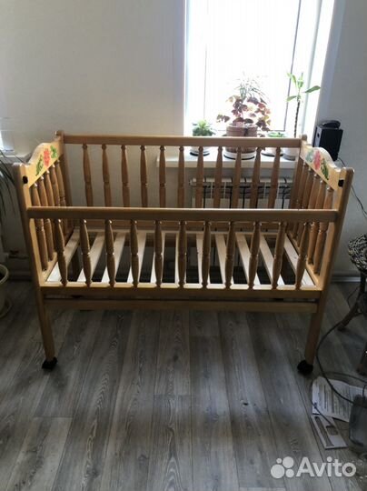 Кроватка детская
