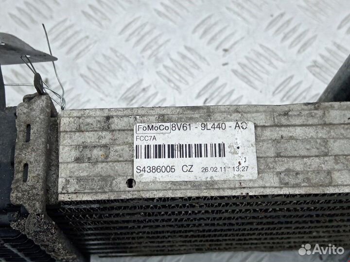 Интеркулер (радиатор интеркулера) Ford C-MAX 1