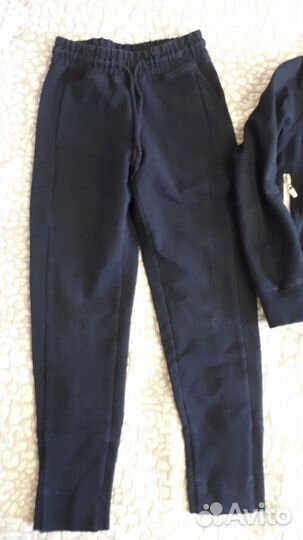 Спортивный костюм на девочку 134 140