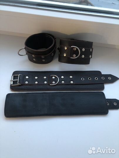 Наручники кожаные