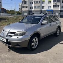 Mitsubishi Outlander 2.4 AT, 2004, 400 000 км, с пробегом, цена 590 000 руб.