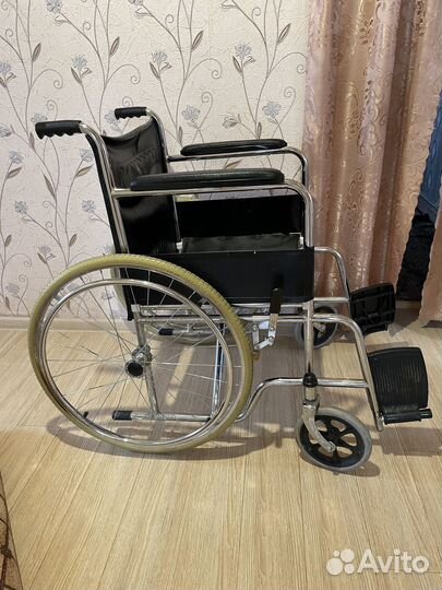 Инвалидная коляска