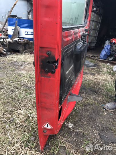 Левая дверь volvo FH12