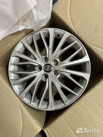 Продам диски от Toyota Camry r18
