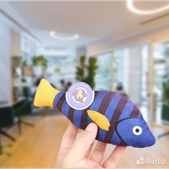 Игрушка для кошек и котят с кошачьей мятой рыбка