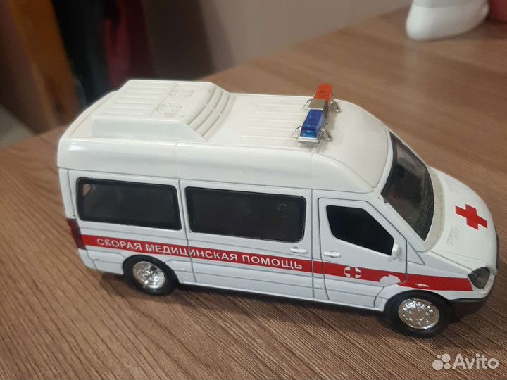 Коллекционная машинка