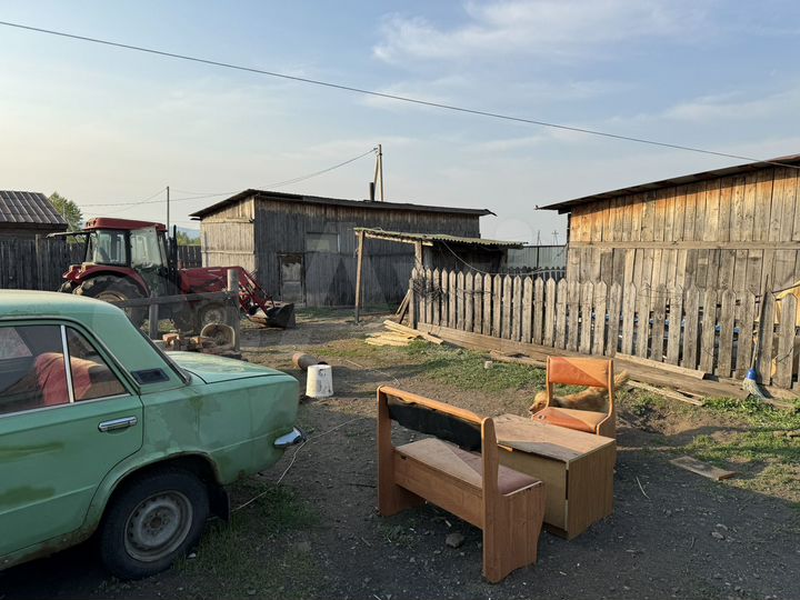 Дом 60 м² на участке 10 га