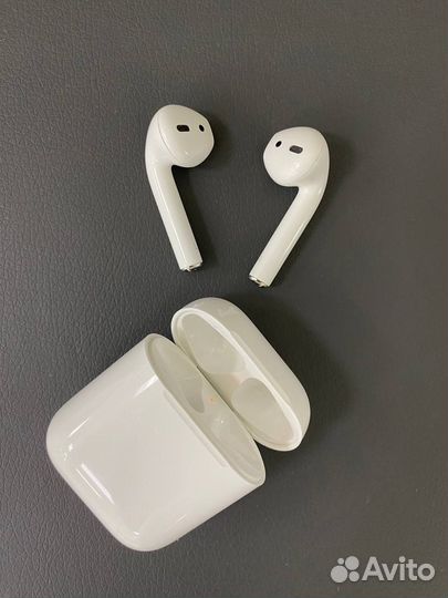 Apple airpods 2