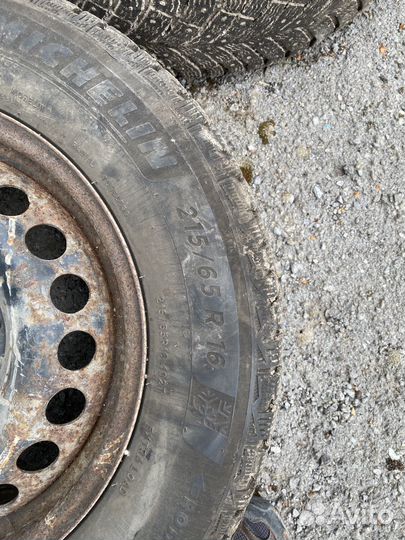 Michelin X-Ice North 4 215/65 R16 102T