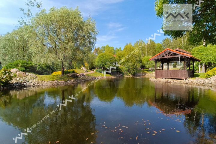 Дом 473,2 м² на участке 15 сот.