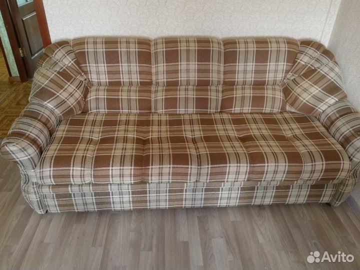 Диван