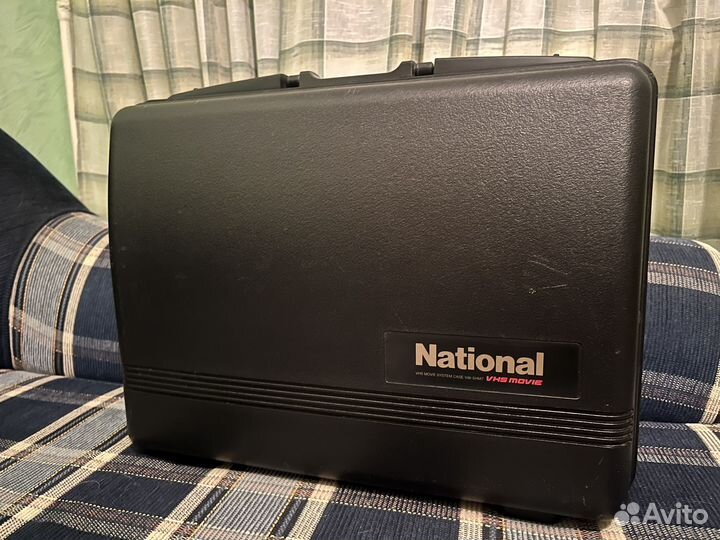 Видеокамера National
