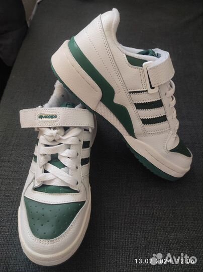 Кроссовки adidas