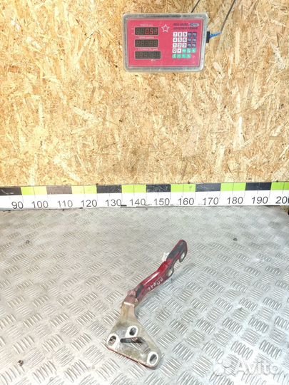 Петля капота правая Opel Astra H