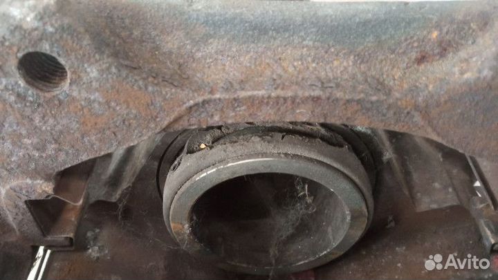 Суппорт тормозной передний правый Мерседес W211