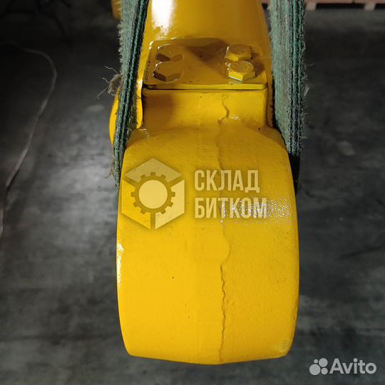 Гидроцилиндр стрелы Komatsu PC220-7