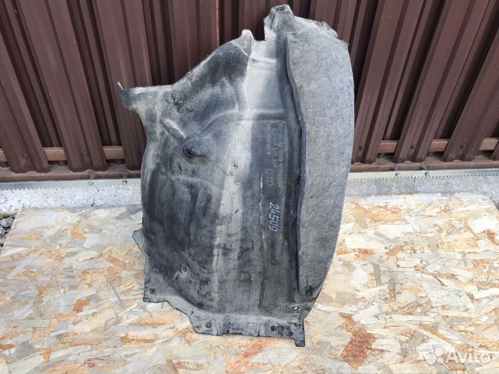 Локер передний правый задняя часть Audi Q8