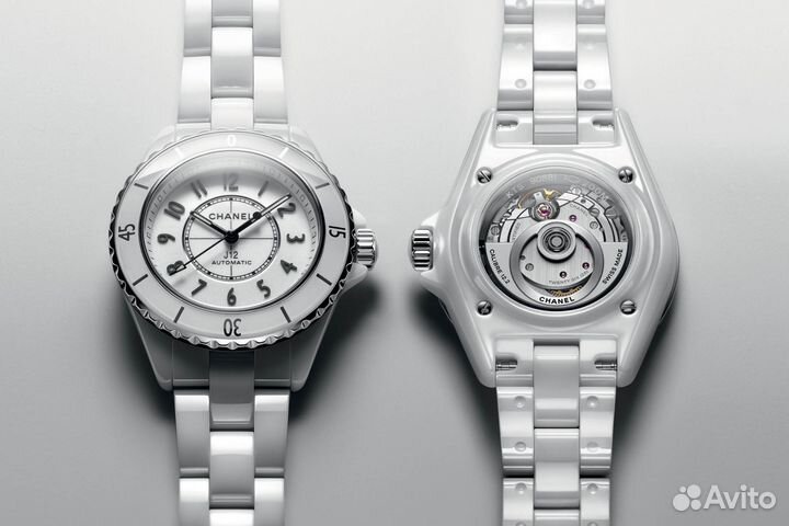 Часы Chanel J12