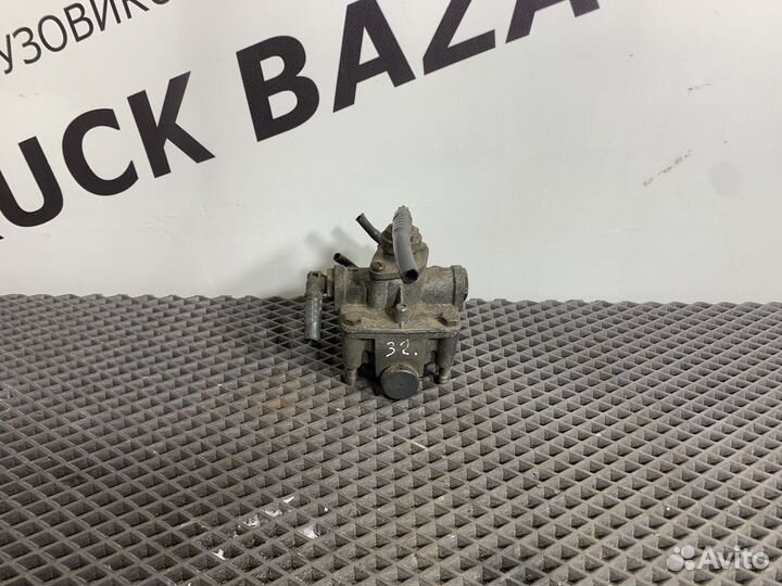 Клапан ускорительный