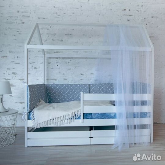 Детская кровать домик
