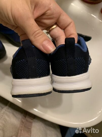 Кроссовки детские