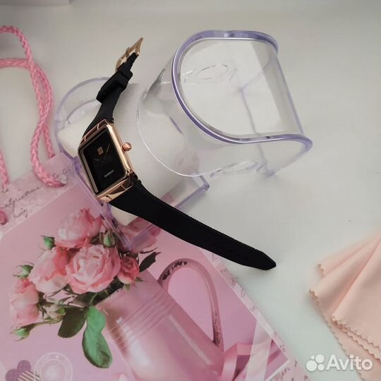 Часы женские наручные givenchy черные (0146)